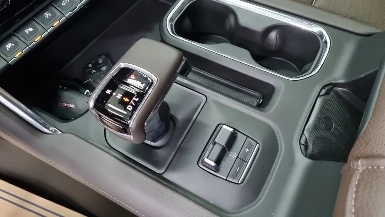 Gmc Sierra DENALI ULTIMATE* КРАЙНА ЦЕНА* FULL MAX, снимка 11 - Автомобили и джипове - 56243677