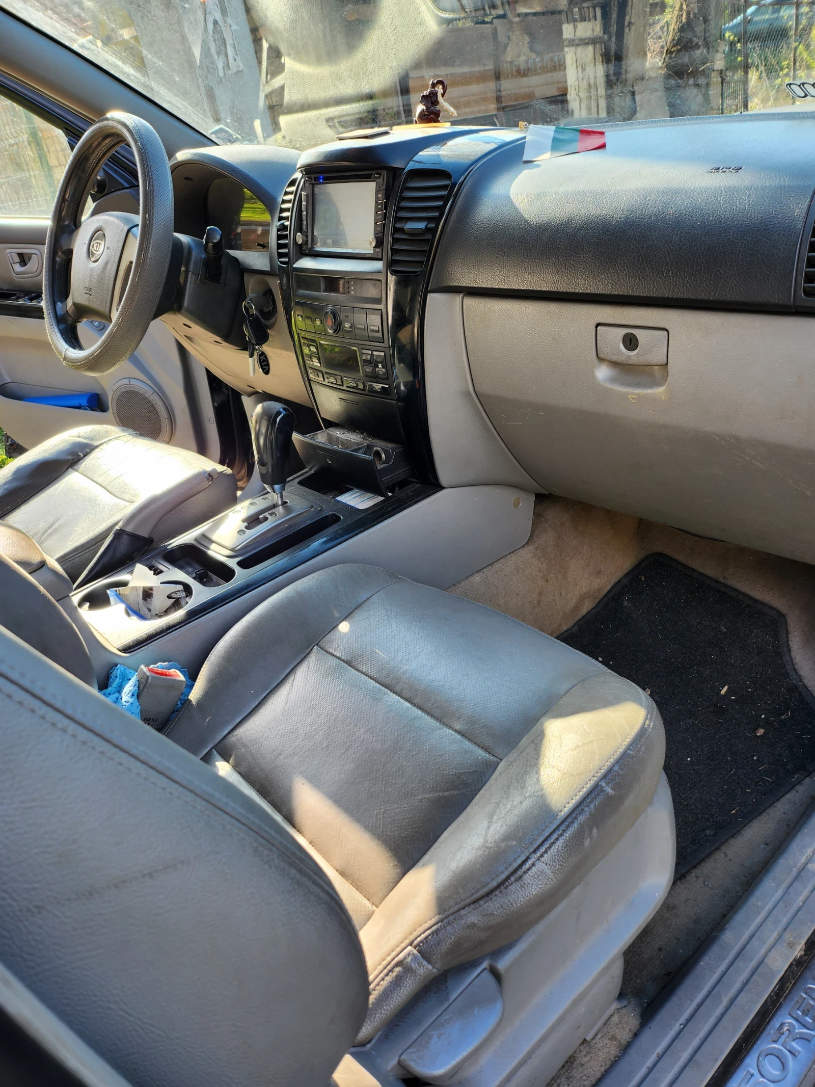 Kia Sorento, снимка 4 - Автомобили и джипове - 56335638