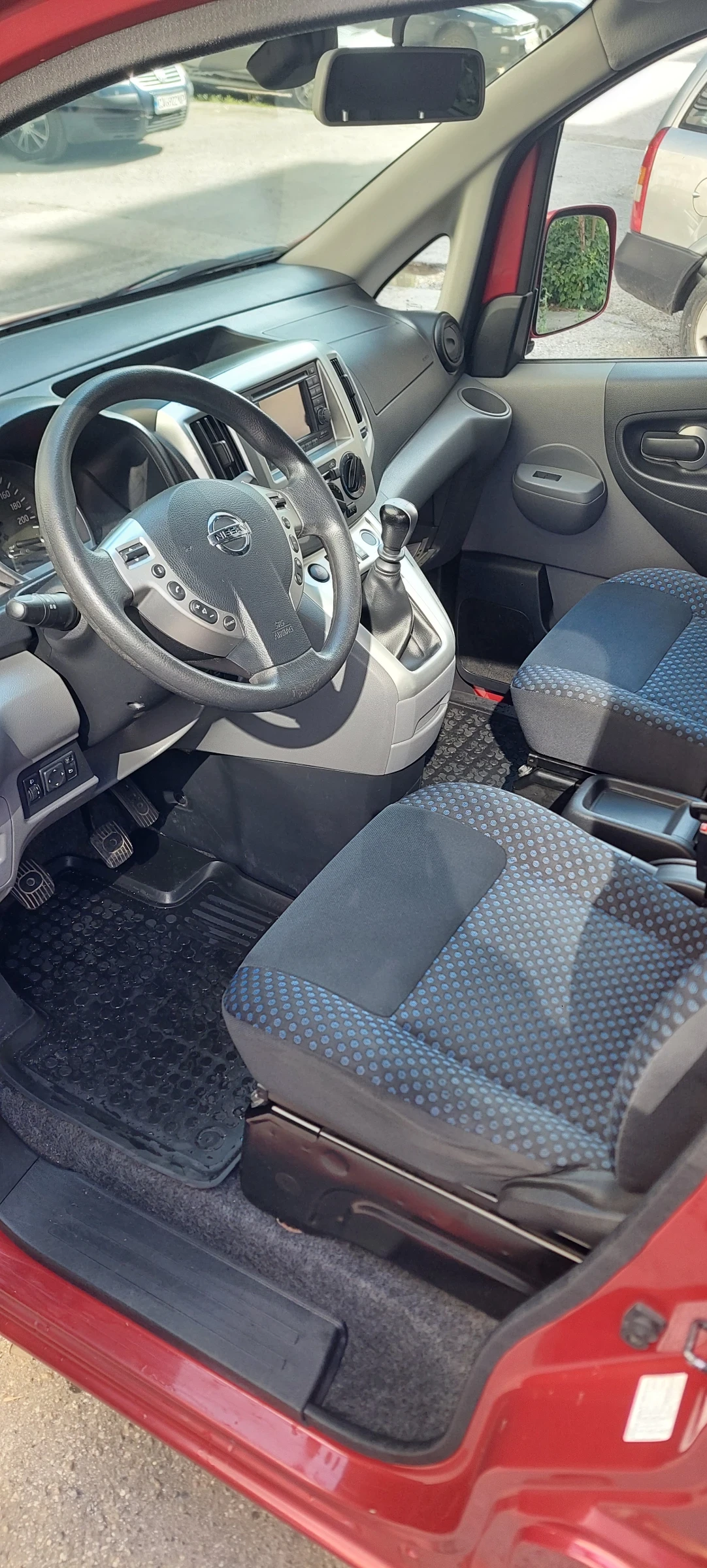 Nissan NV200, снимка 7 - Бусове и автобуси - 55616338