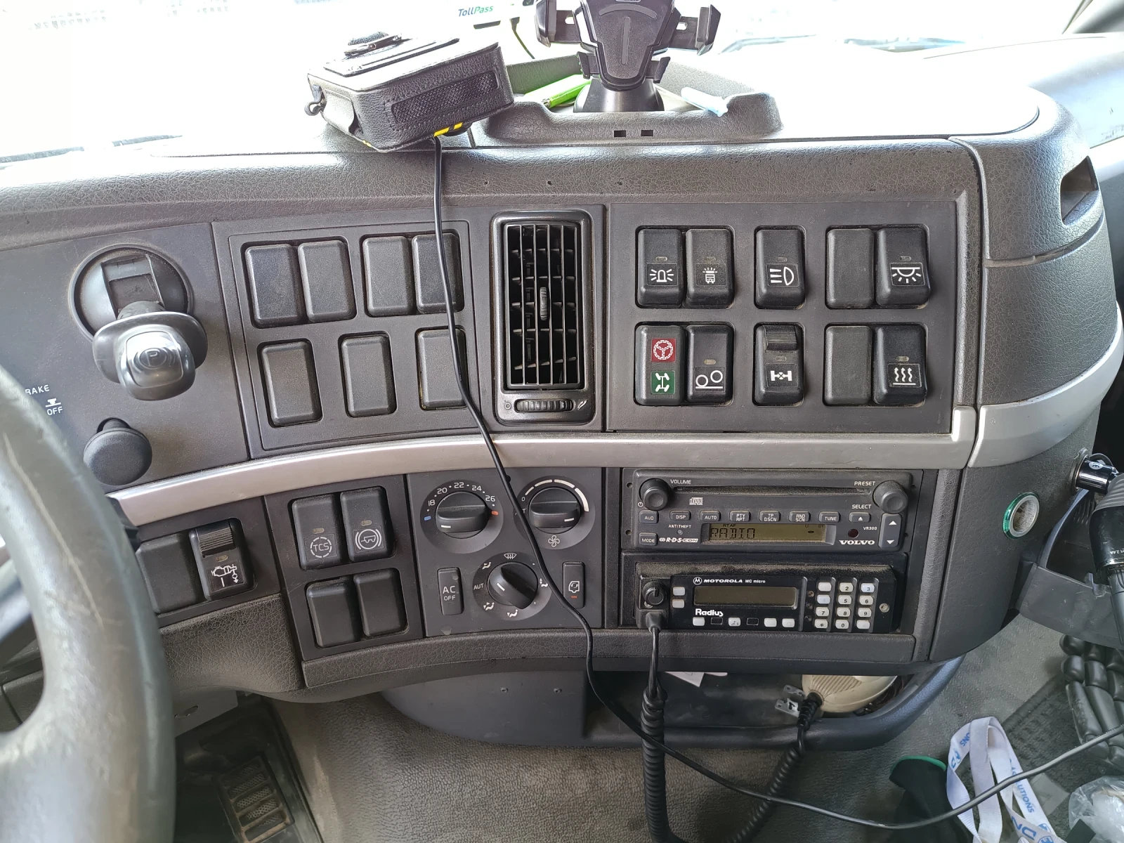 Volvo Fh 12, снимка 13 - Камиони - 54970588