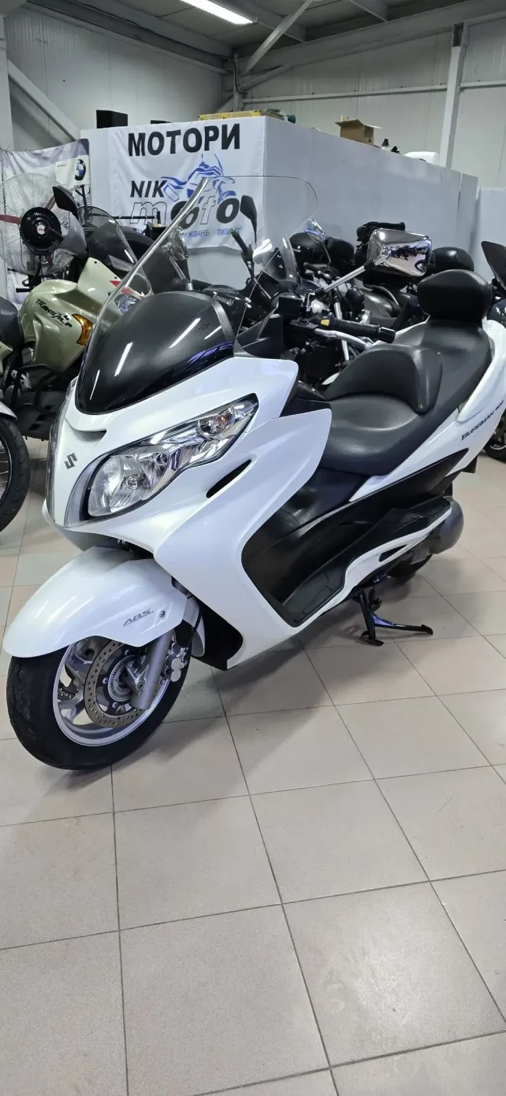 Suzuki Burgman AN 400 ABS!!! Лизинг!, снимка 1 - Мотоциклети и мототехника - 48680919