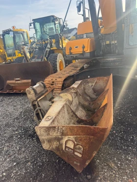  Hyundai HX 220 L  | Mobile.bg    5