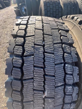 Гуми, снимка 3