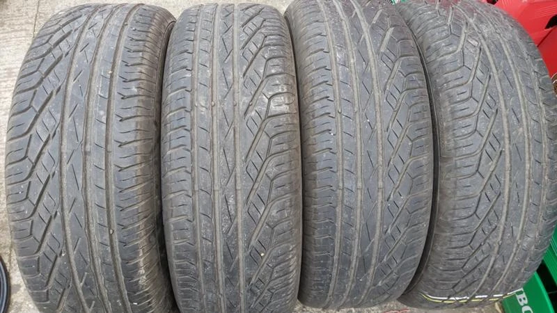 Гуми Летни 215/65R16, снимка 1 - Гуми и джанти - 28260156