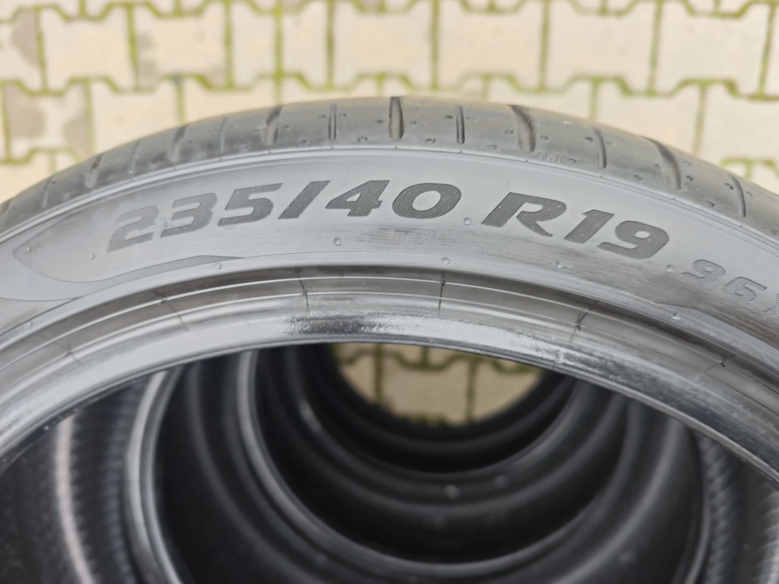 ���� 235/40R19 | Mobile.bg � ����������� 3