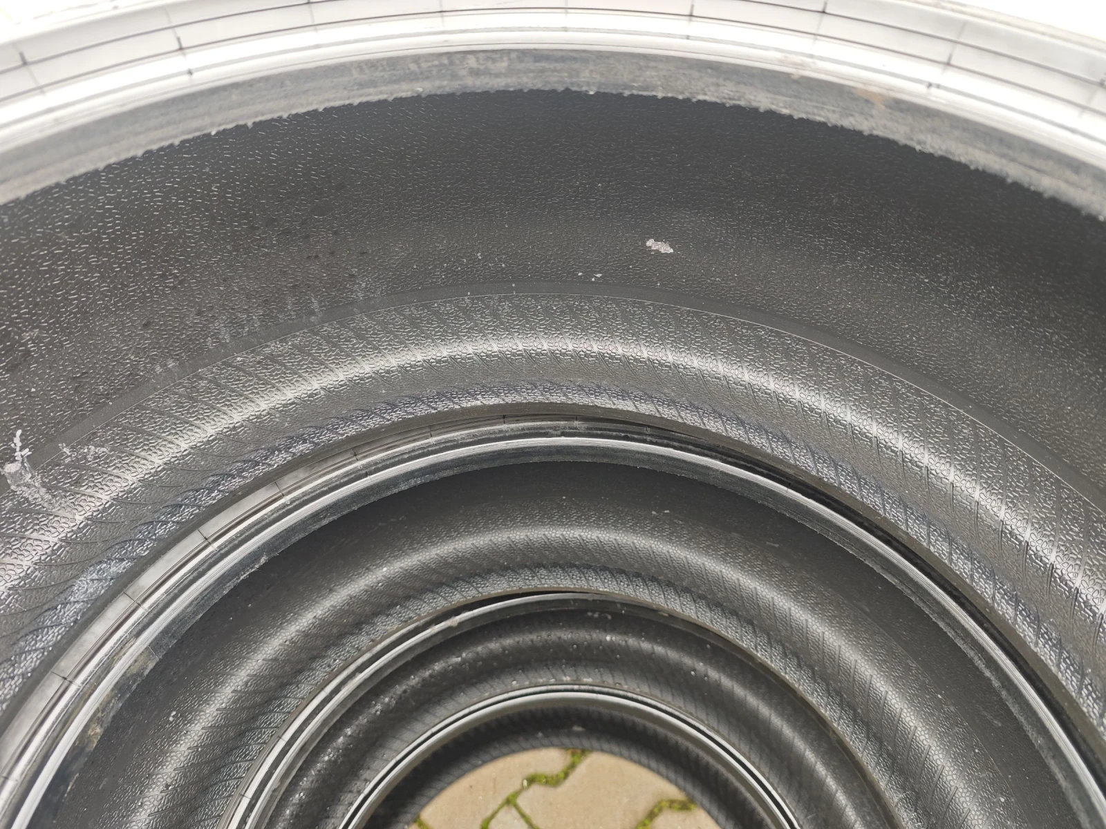 ���� 235/40R19 | Mobile.bg � ����������� 14