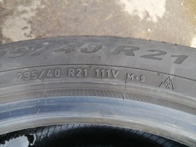 Гуми Зимни 295/40R21, снимка 5 - Гуми и джанти - 47228369