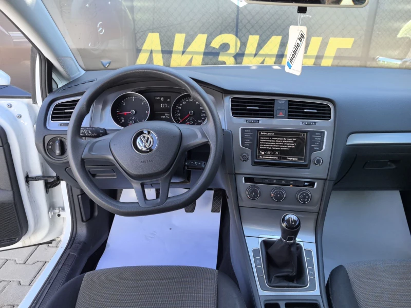 VW Golf 1.6 TDI, снимка 10 - Автомобили и джипове - 52799878
