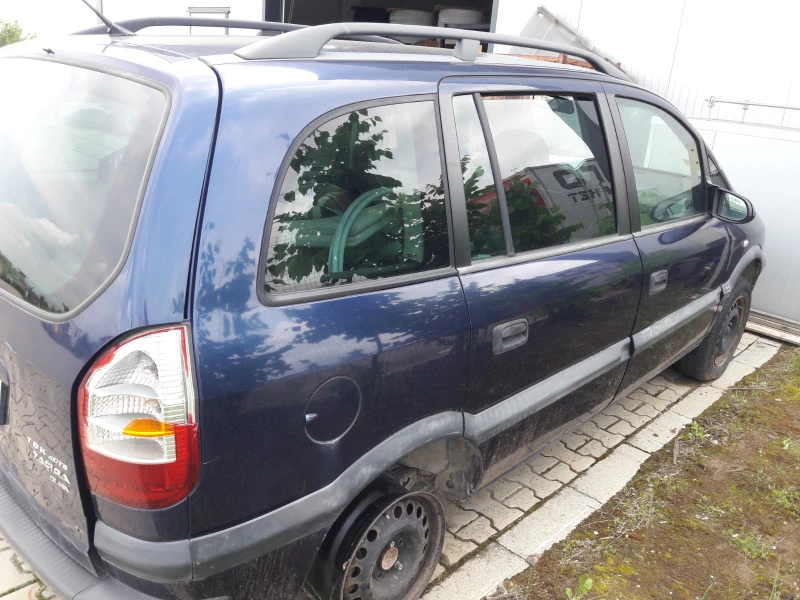 Opel Zafira 2.0D, снимка 6 - Автомобили и джипове - 46727053