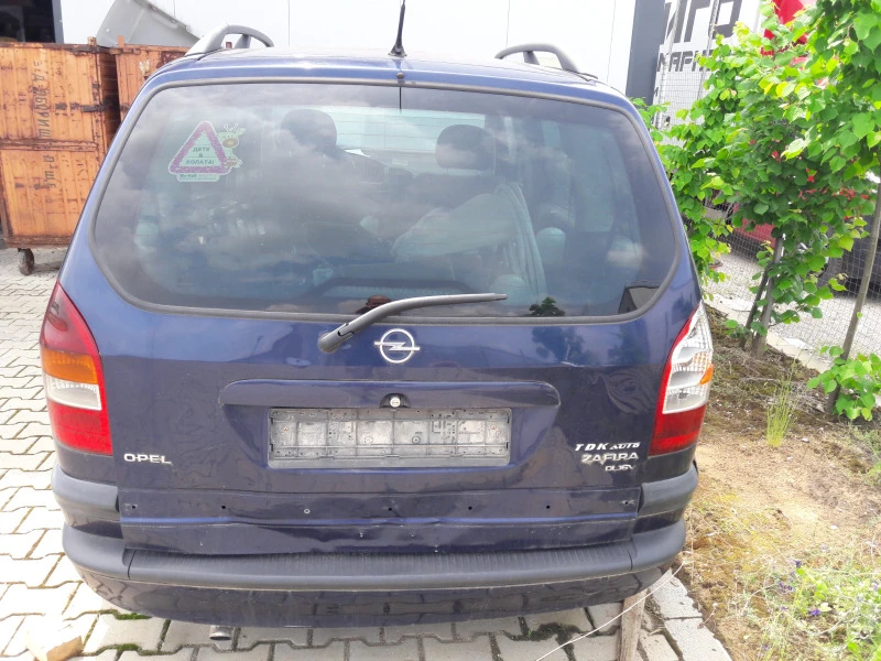 Opel Zafira 2.0D, снимка 5 - Автомобили и джипове - 46727053