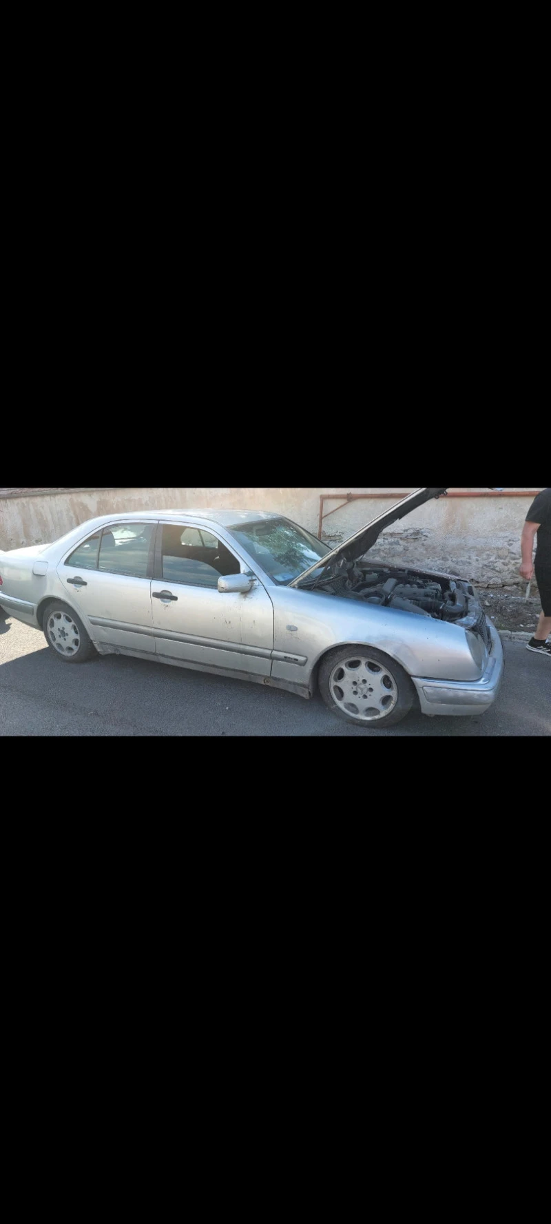 Mercedes-Benz E 290, снимка 2 - Автомобили и джипове - 41287329