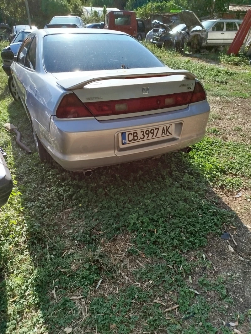 Honda Accord, снимка 15 - Автомобили и джипове - 47476853