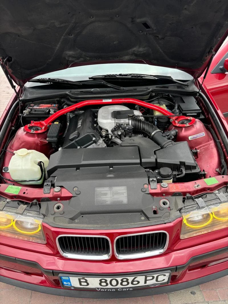 BMW 318 318is, снимка 11 - Автомобили и джипове - 47394906