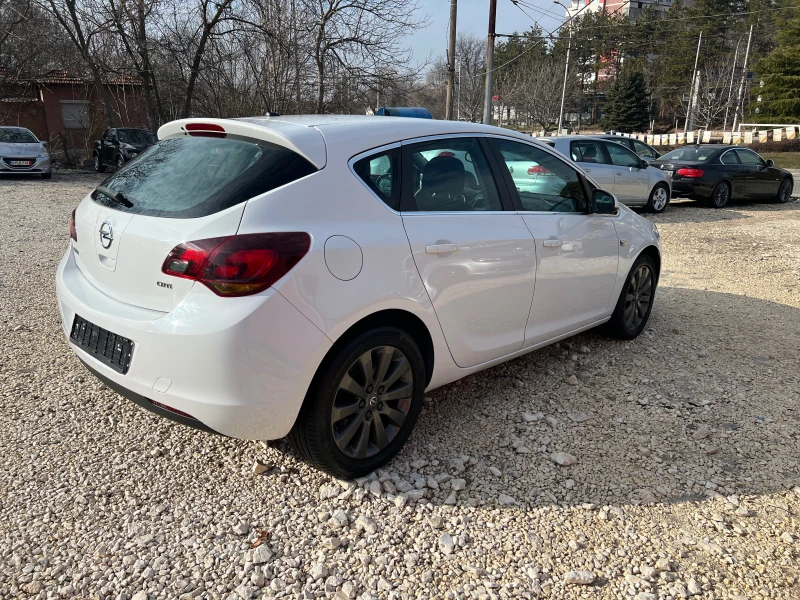 Opel Astra 1.7 CDTI COSMO, снимка 3 - Автомобили и джипове - 48836261