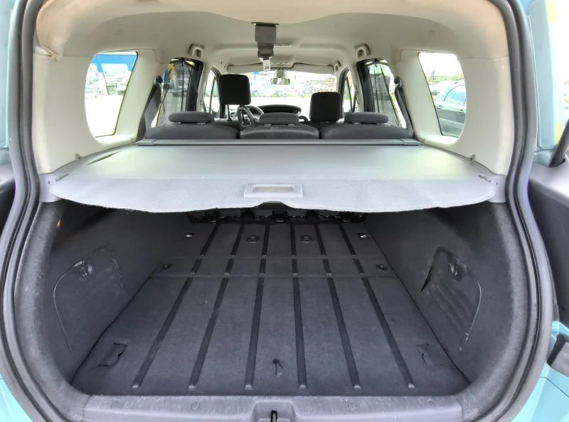 Renault Grand scenic 1.6i EURO4, снимка 16 - Автомобили и джипове - 49966188