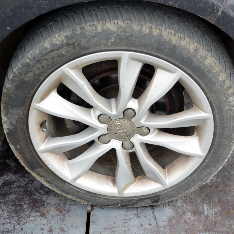 VW Golf 1.9 TDI, снимка 5 - Автомобили и джипове - 51242790