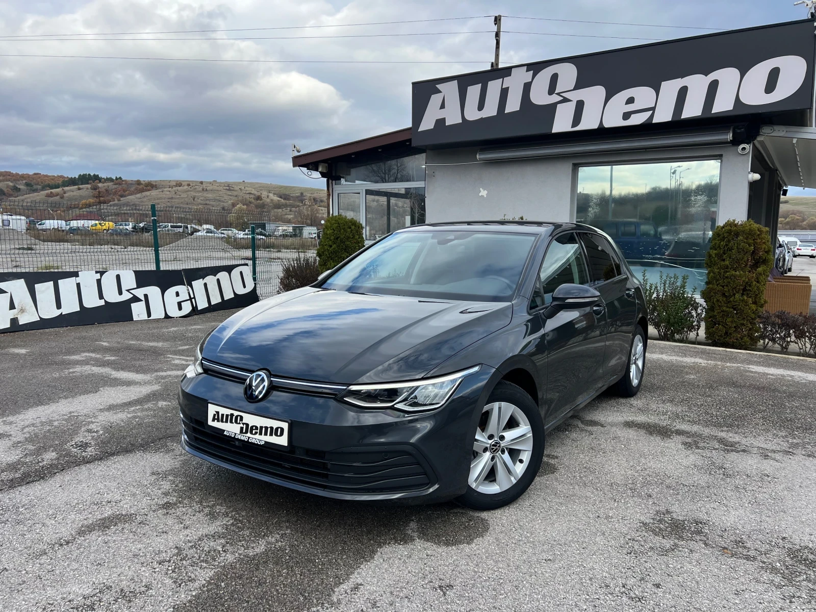 VW Golf 8* 1.0 ETSI* Life* 110cv* DSG* , снимка 1