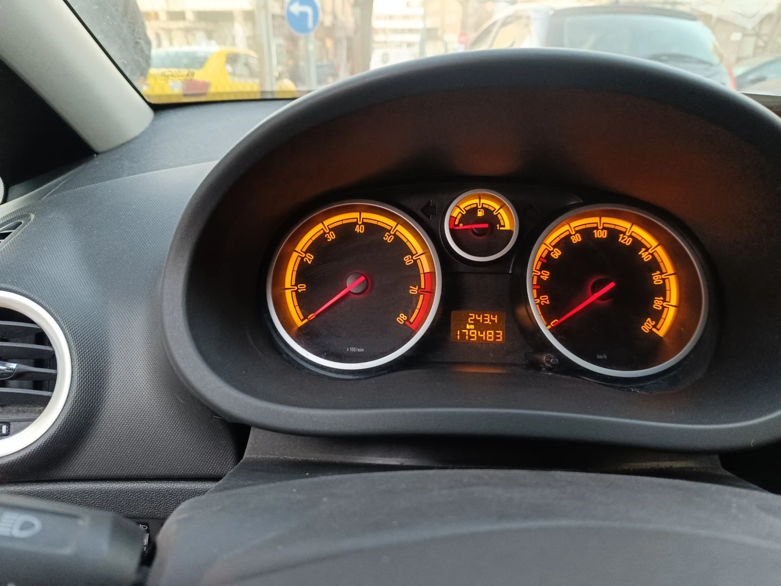 Opel Corsa 1, 2/GAS - изображение 10