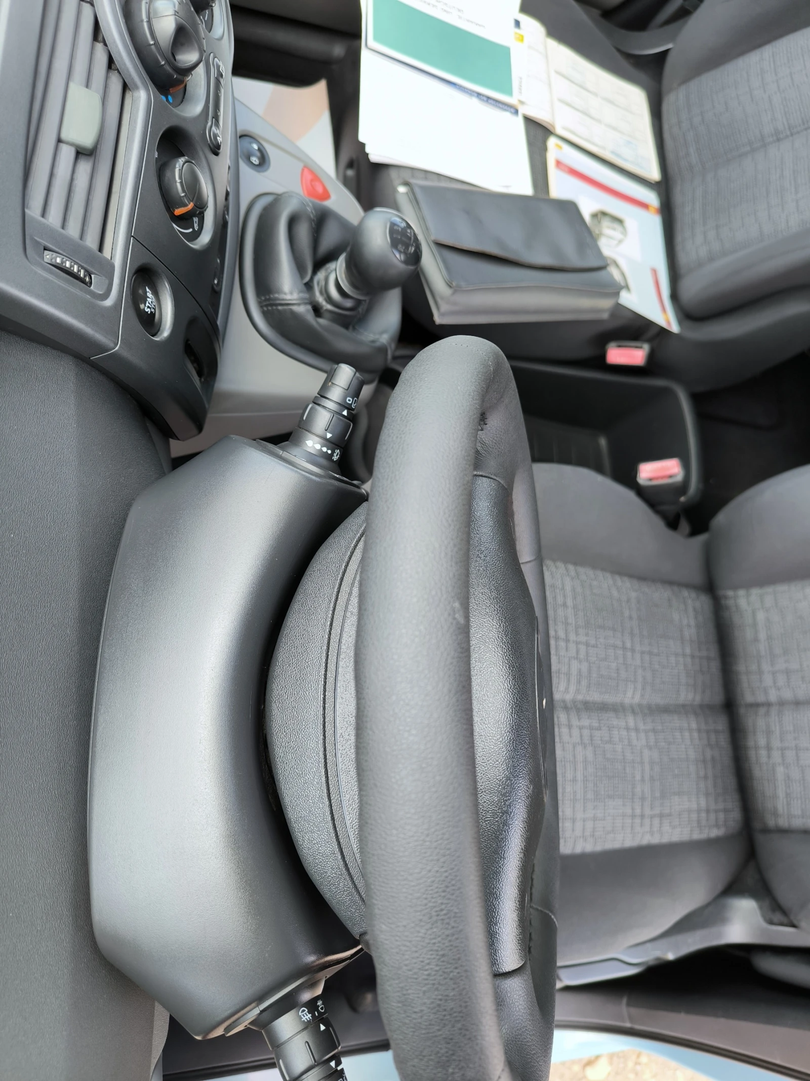 Renault Grand scenic 1.6i EURO4 - изображение 10