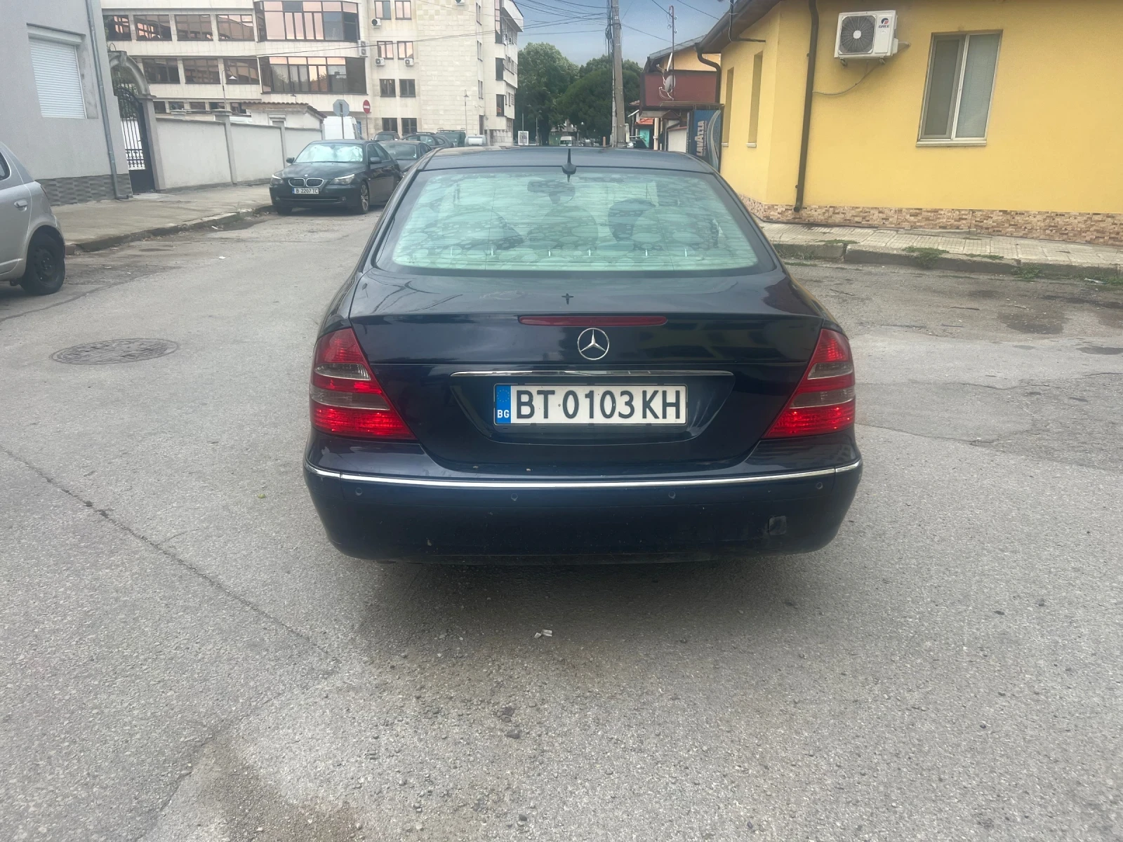Mercedes-Benz E 220  - изображение 2