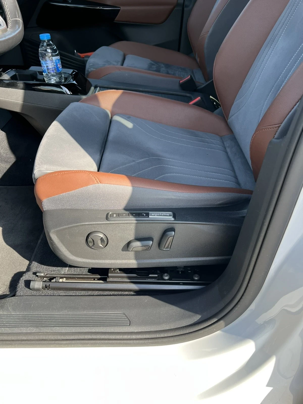 VW ID.4 PRO/77kwh/204кс/1st/Memory/Pano - изображение 8
