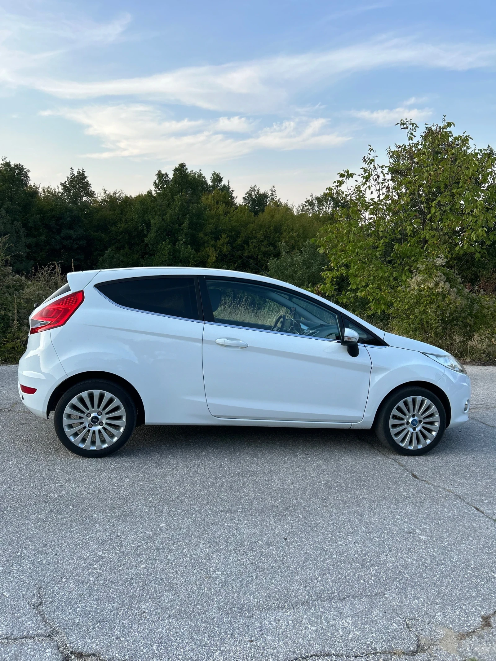 Ford Fiesta 1.4-96кс.Климатроник - изображение 7