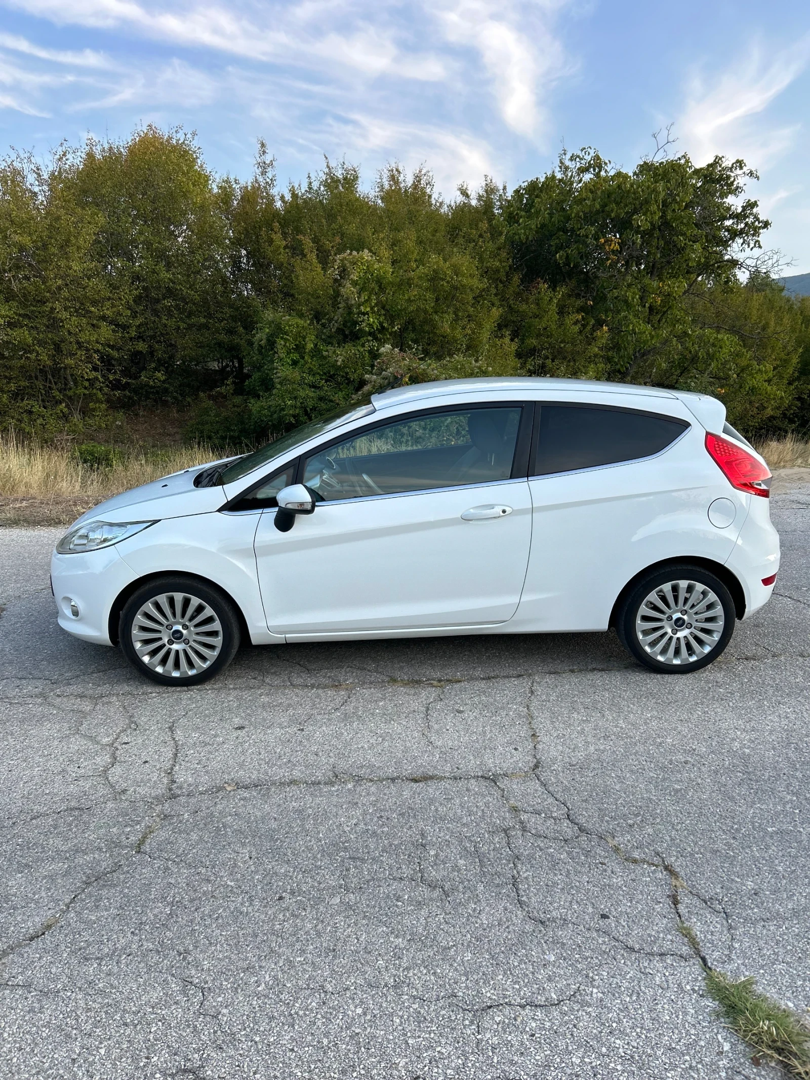 Ford Fiesta 1.4-96кс.Климатроник - изображение 3