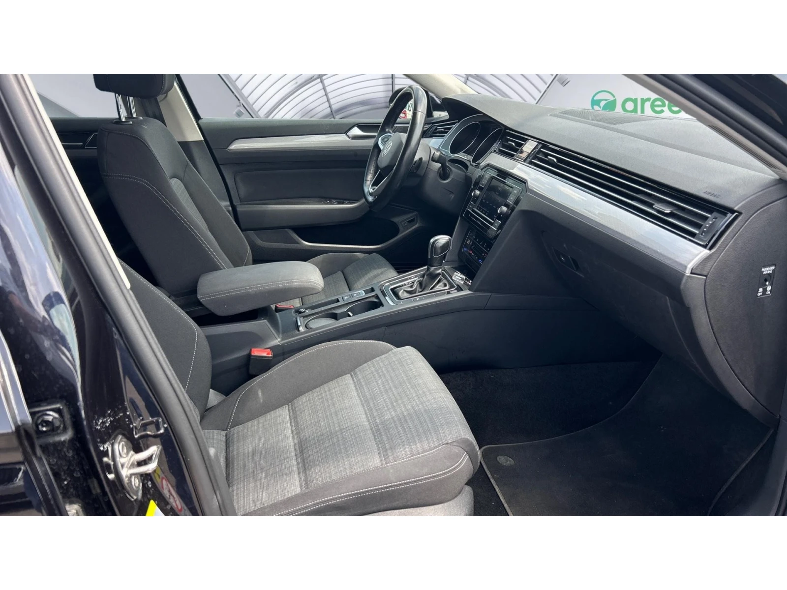 VW Passat 2.0 TDi  DSG SCR Business, Месечна вноска от 499 л | Mobile.bg — изображение 11