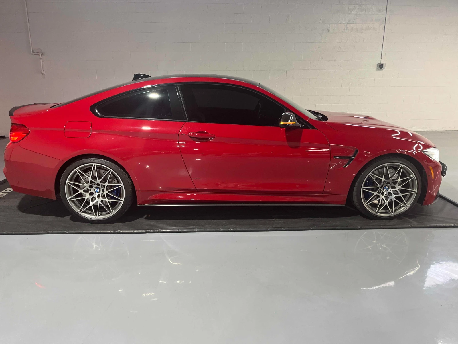 BMW M4 * * CARFAX * *   * *  | Mobile.bg   3