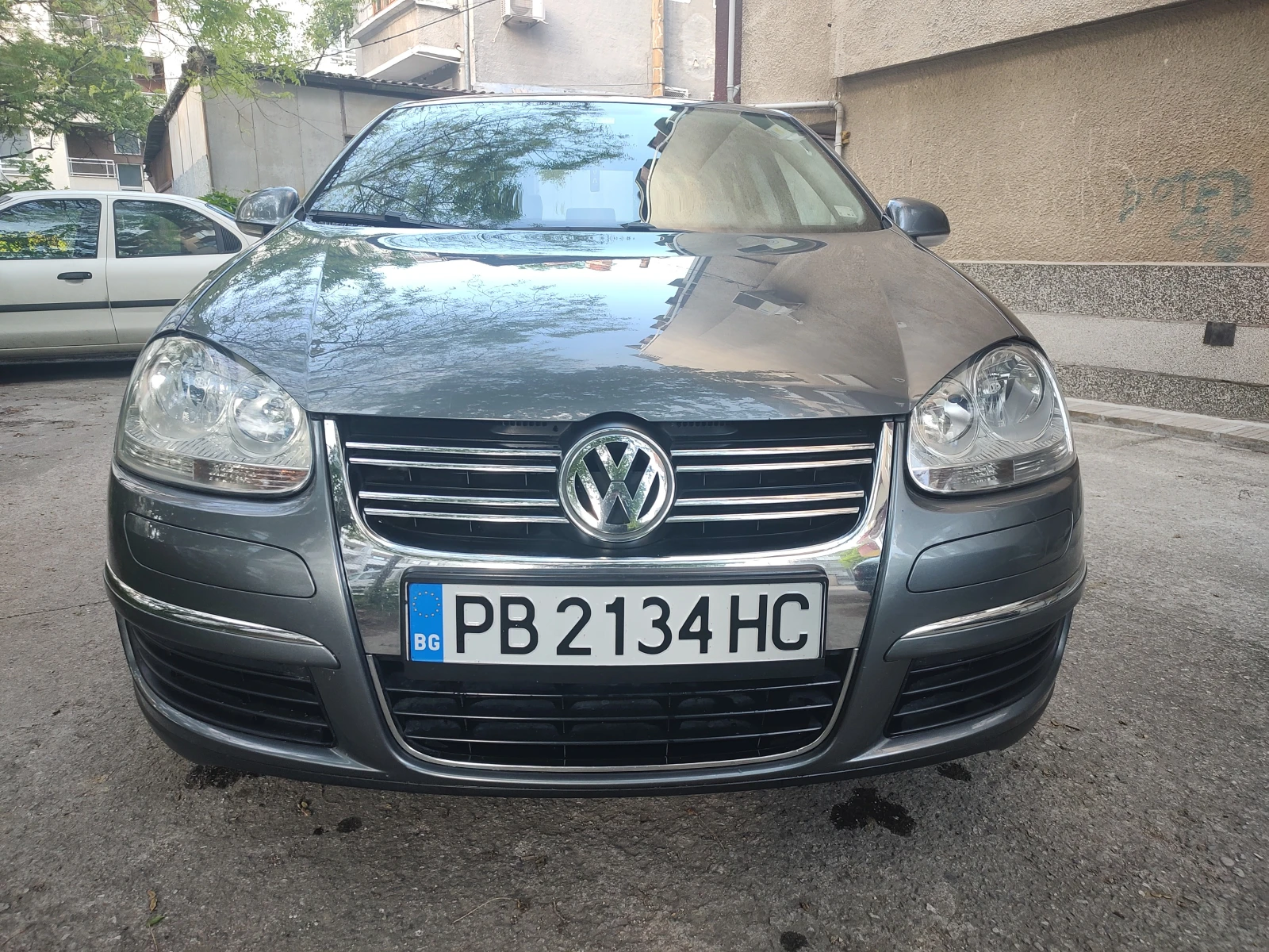 VW Jetta 1.6 102 К.С - изображение 2