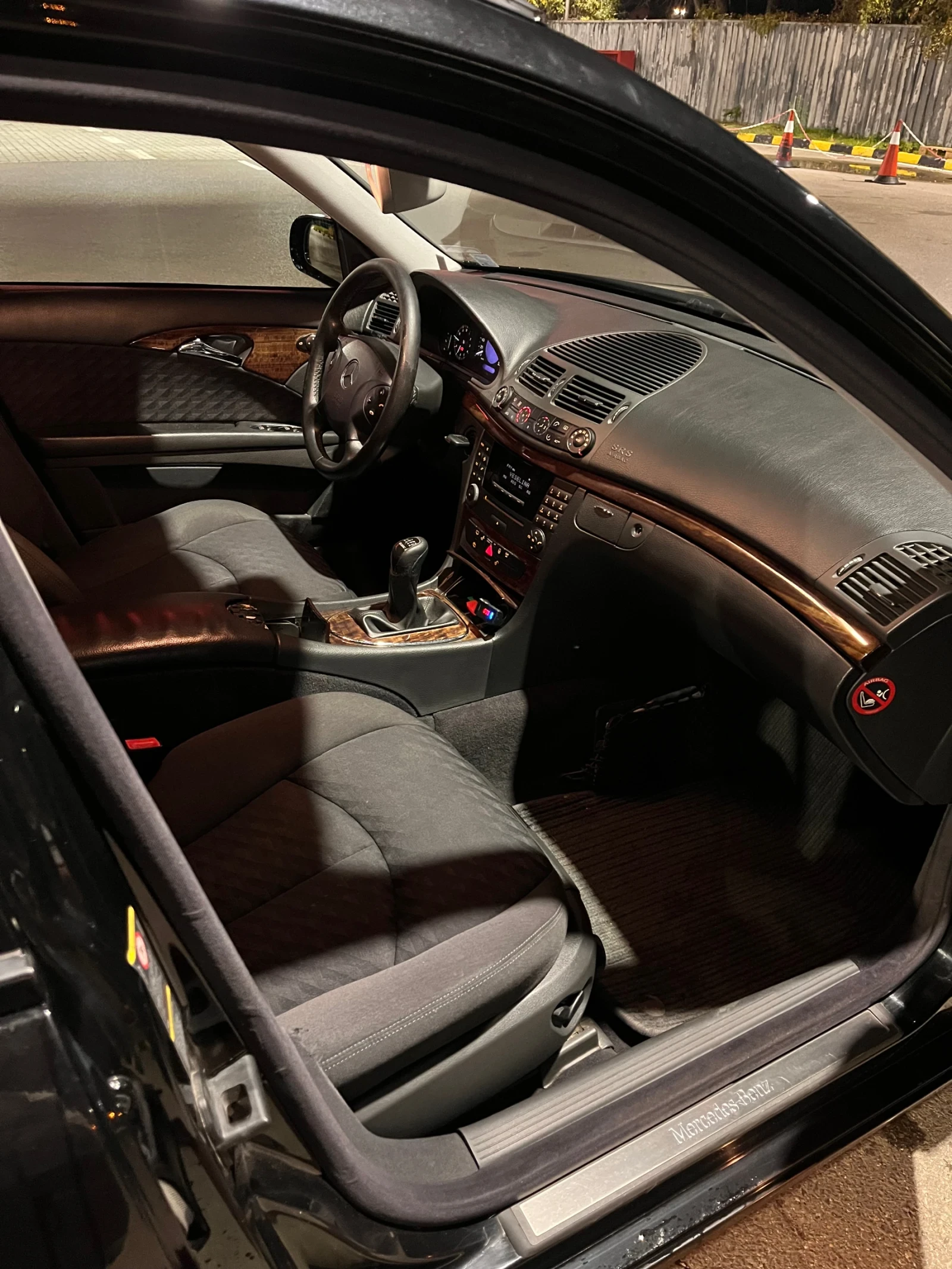 Mercedes-Benz E 220  - изображение 8