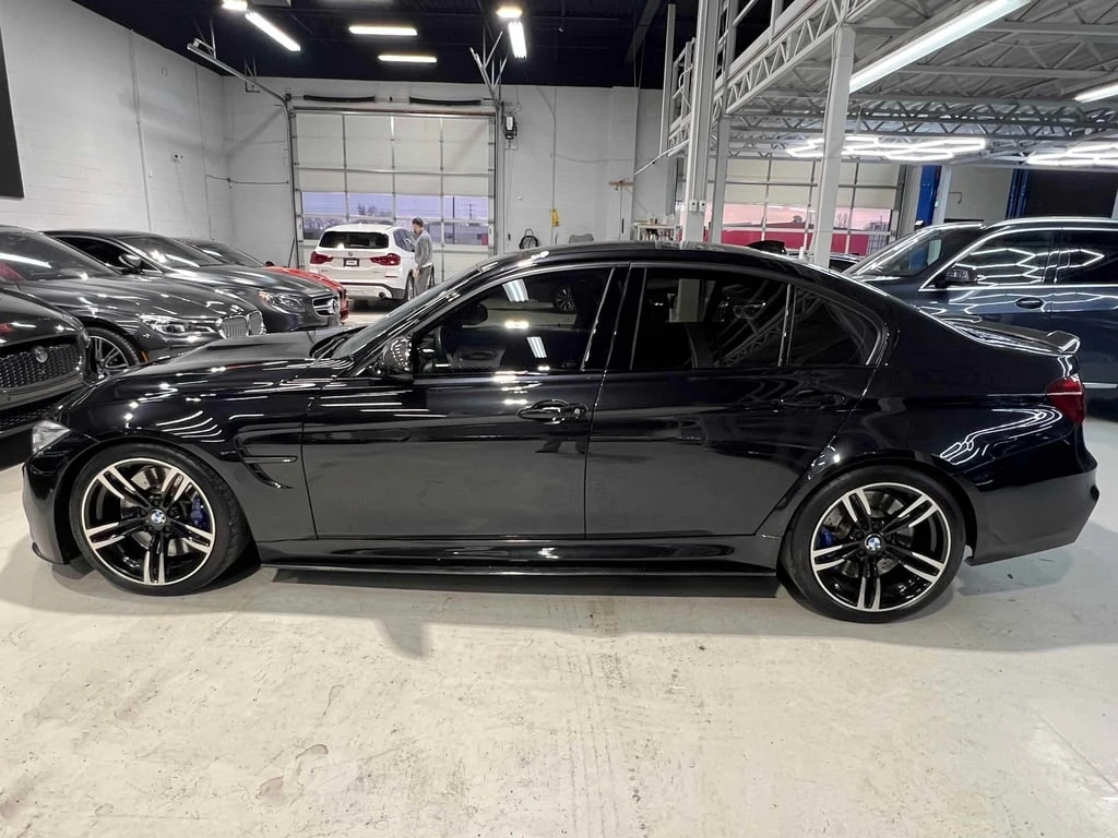 BMW M3 * 4dr Sdn * CARFAX * БЕЗ ПЪРВОНАЧАЛНА ВНОСКА - изображение 2