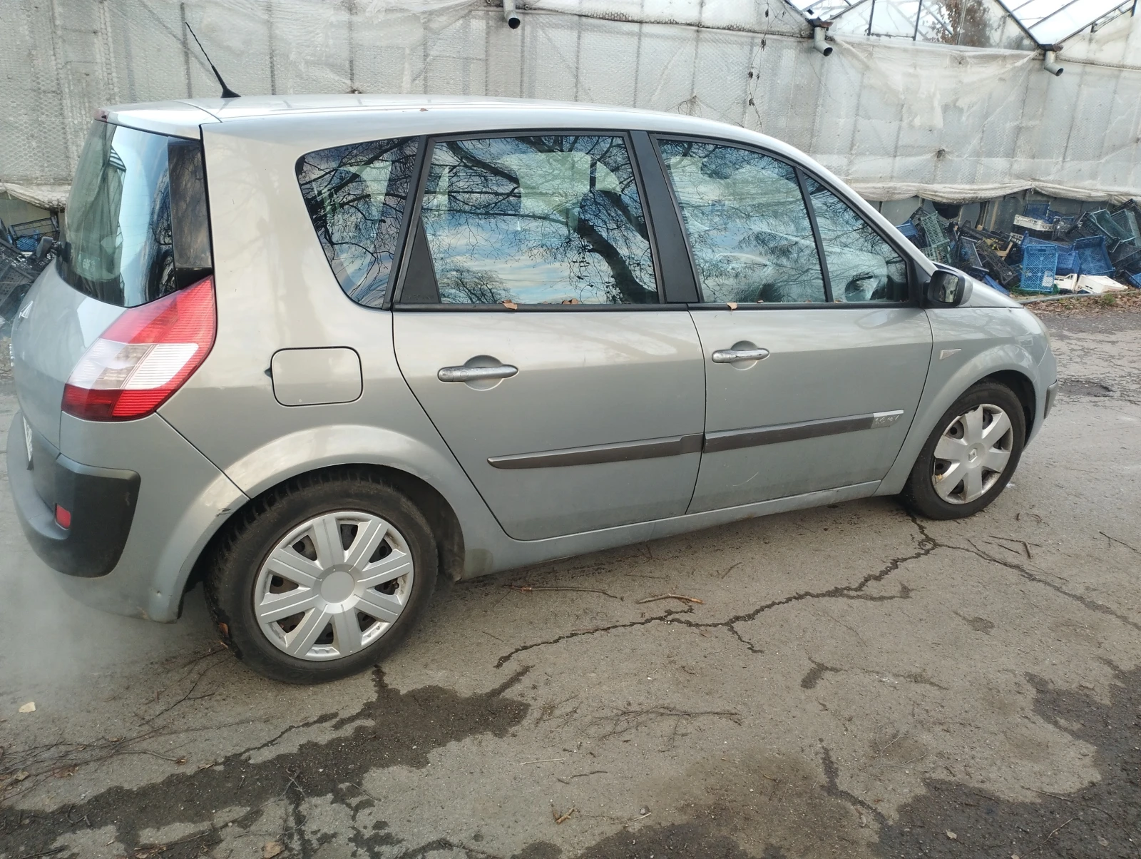 Renault Scenic, снимка 3 - Автомобили и джипове - 53861853