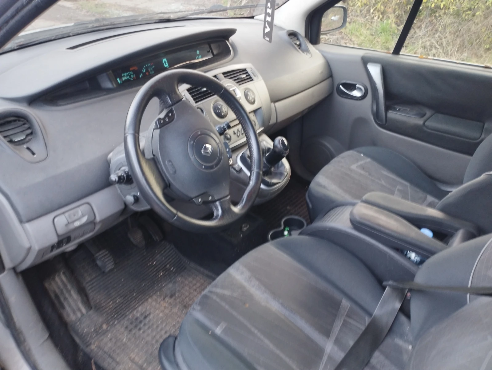 Renault Scenic, снимка 7 - Автомобили и джипове - 53861853