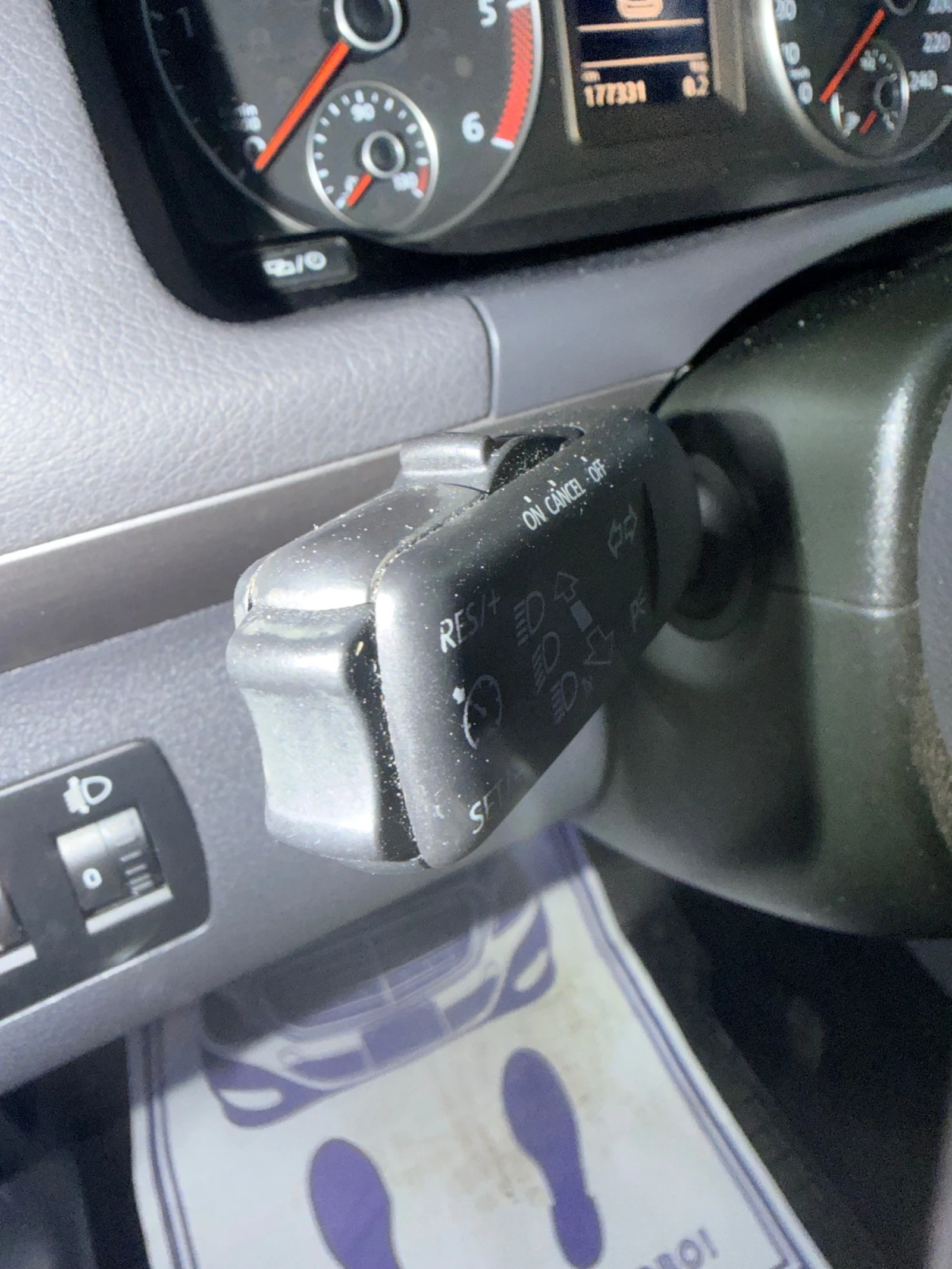 VW Touran Cross, снимка 11 - Автомобили и джипове - 53830244