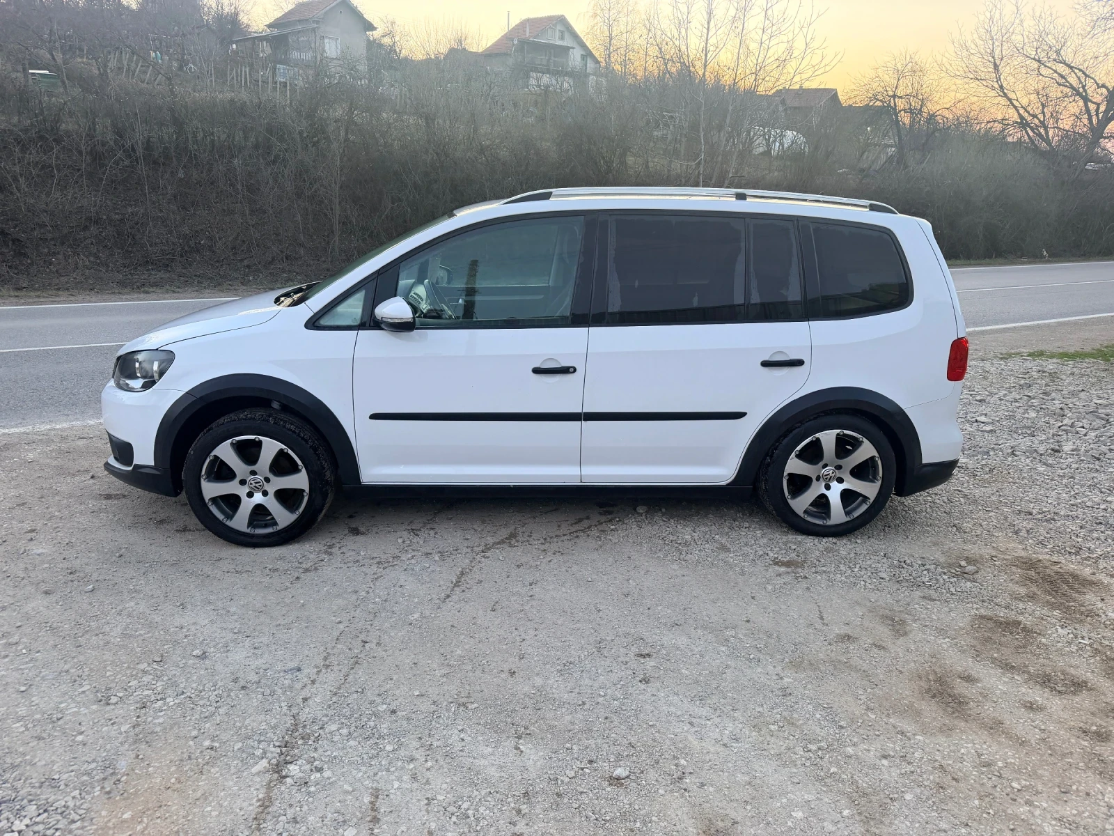 VW Touran Cross