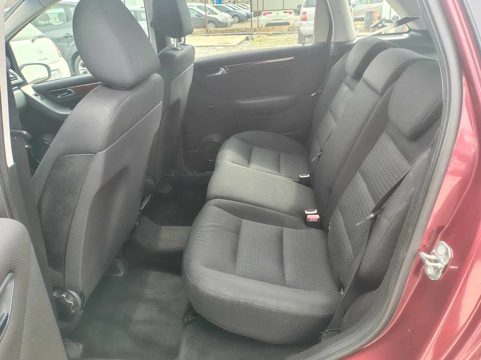 Mercedes-Benz B 170 1.7i, снимка 10 - Автомобили и джипове - 53963454