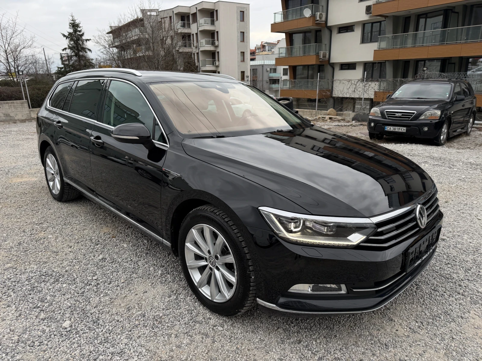 VW Passat 2.0 TDI 4Motion 190 к.с. Автоматик Швейцария , снимка 3 - Автомобили и джипове - 54025899