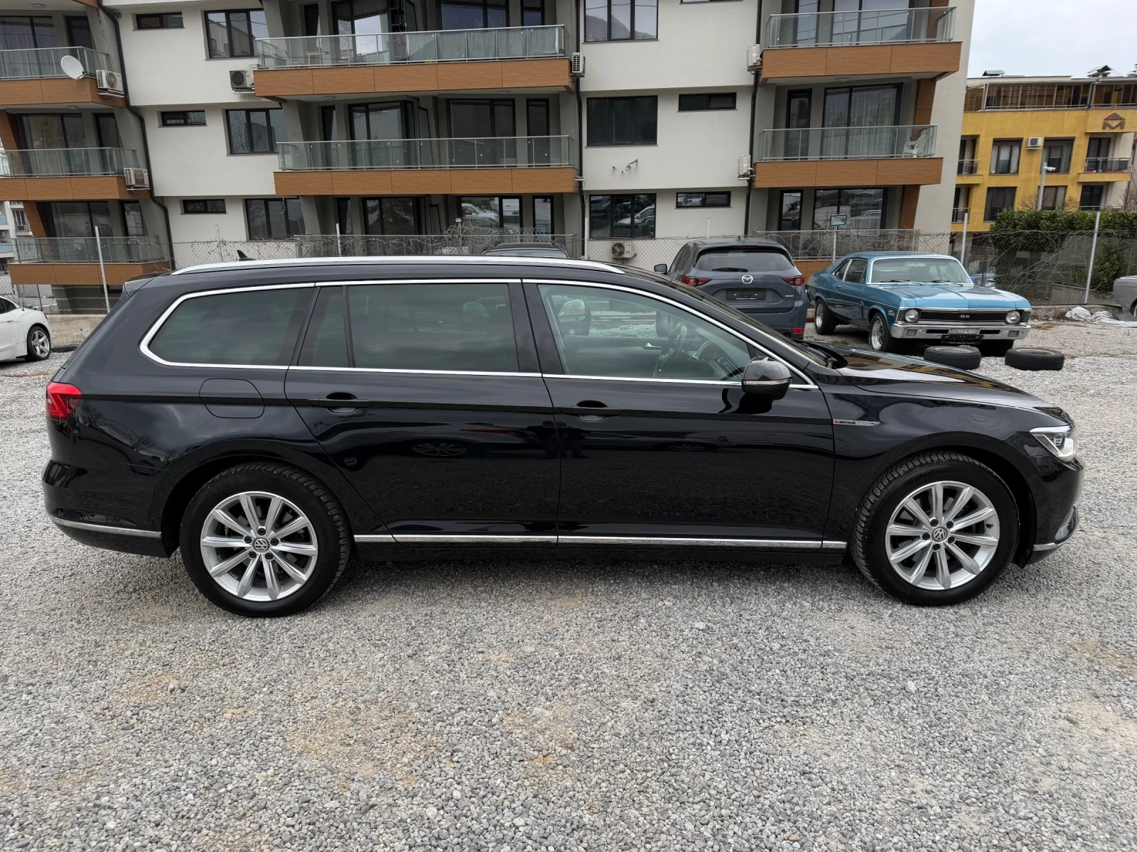 VW Passat 2.0 TDI 4Motion 190 к.с. Автоматик Швейцария , снимка 4 - Автомобили и джипове - 54025899