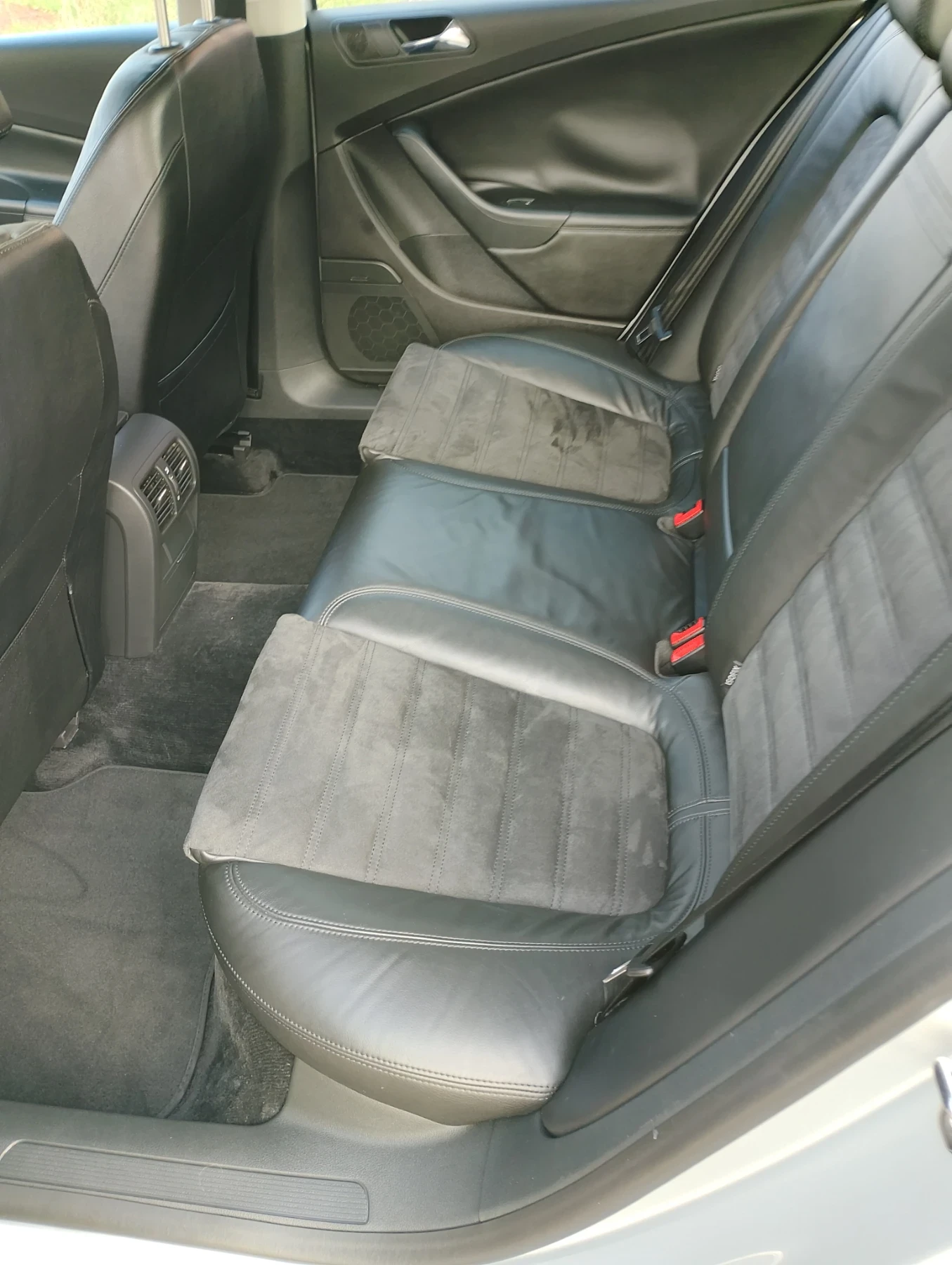 VW Passat, снимка 13 - Автомобили и джипове - 54232890