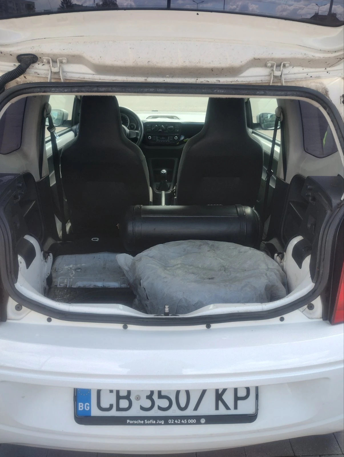 VW Up LPG, снимка 5 - Автомобили и джипове - 54331923