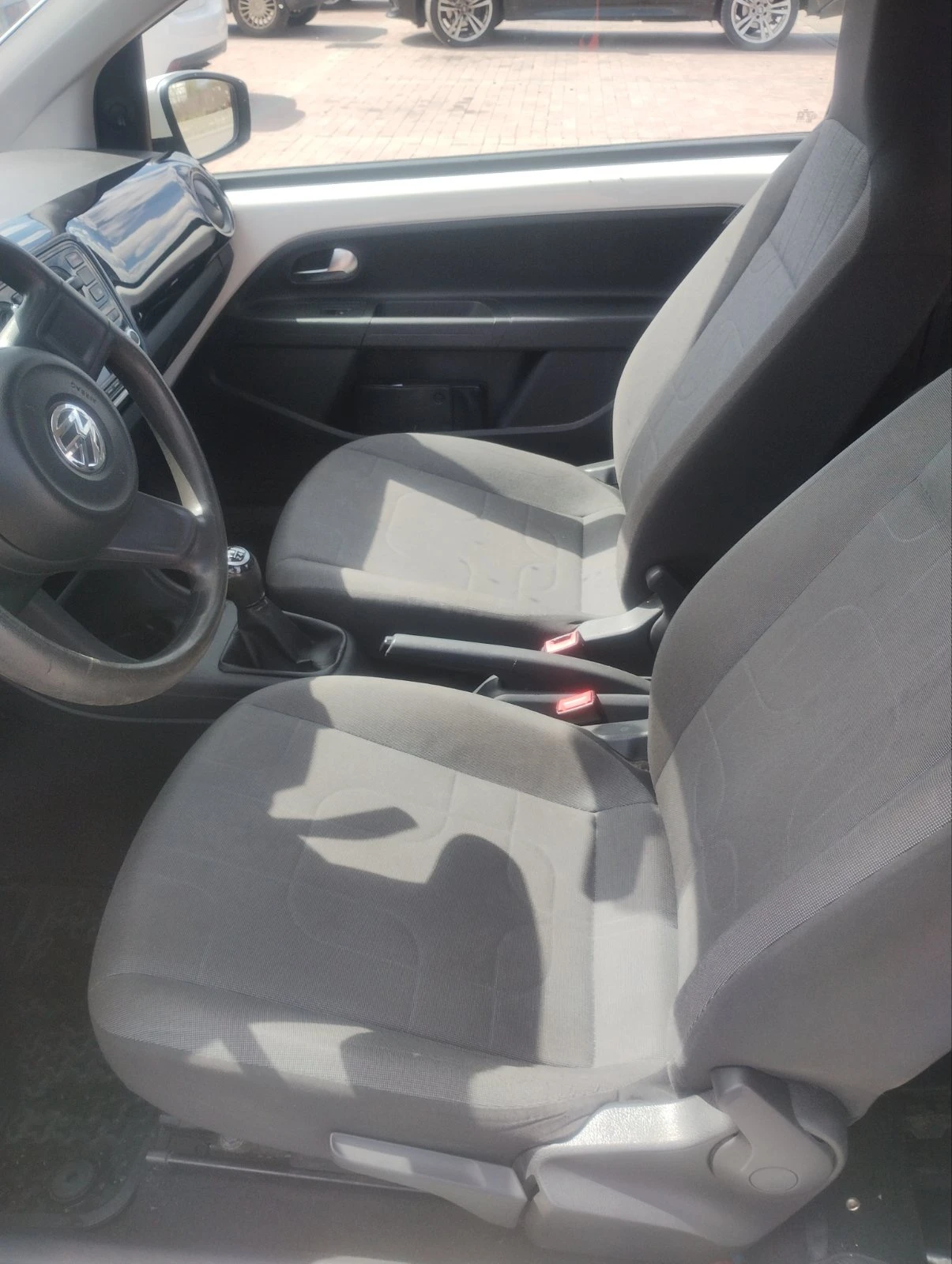 VW Up LPG, снимка 9 - Автомобили и джипове - 54331923