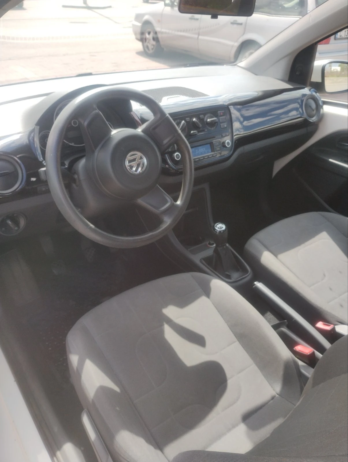 VW Up LPG, снимка 7 - Автомобили и джипове - 54331923