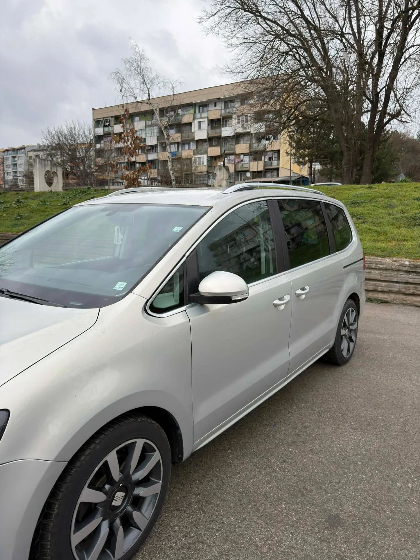 Seat Alhambra, снимка 3 - Автомобили и джипове - 54416724