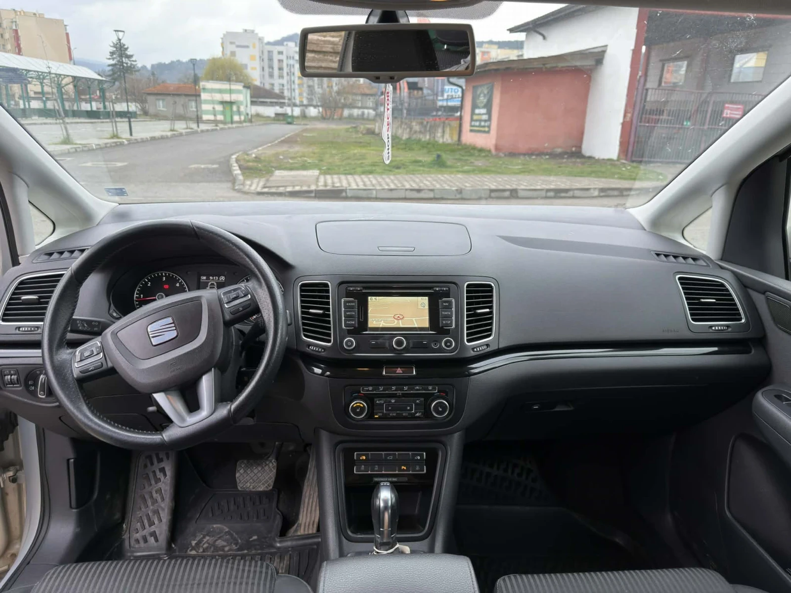 Seat Alhambra, снимка 7 - Автомобили и джипове - 54416724