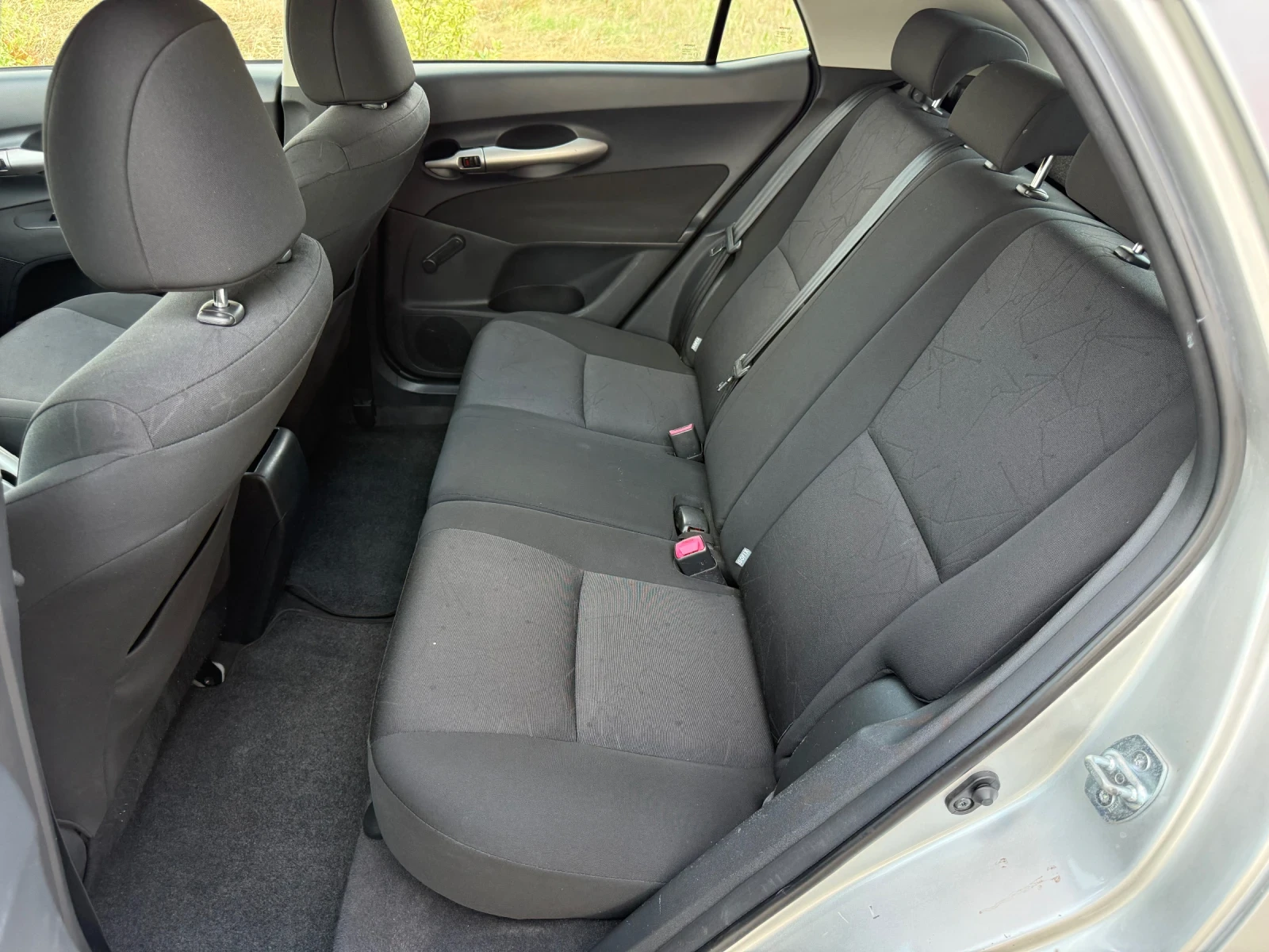 Toyota Auris 1.4 VVT-i 97к.с 134 000км FULL SERVICE / ITALY, снимка 12 - Автомобили и джипове - 55057874