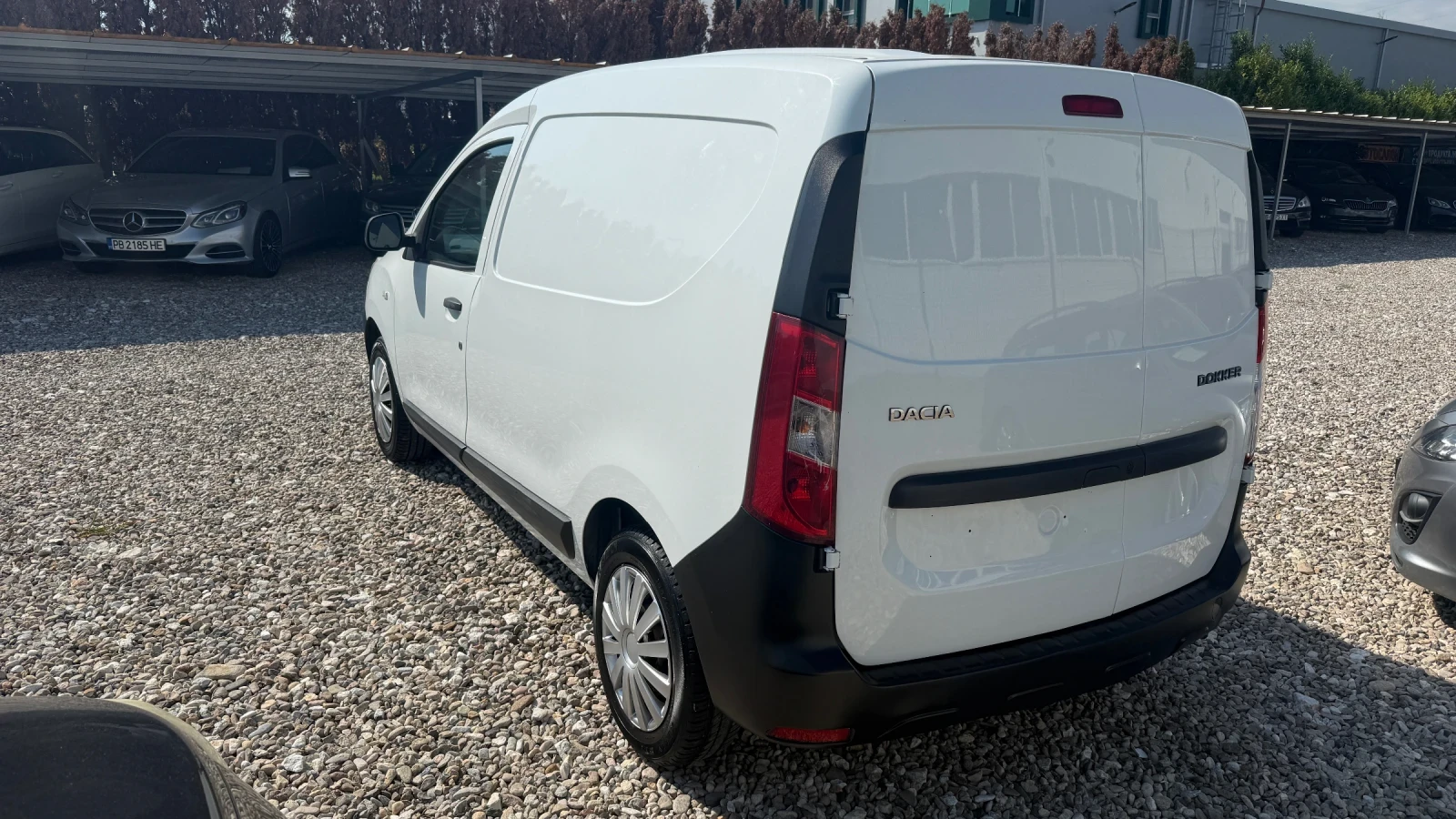 Dacia Dokker 1.6 i Gaz, снимка 5 - Автомобили и джипове - 55097123