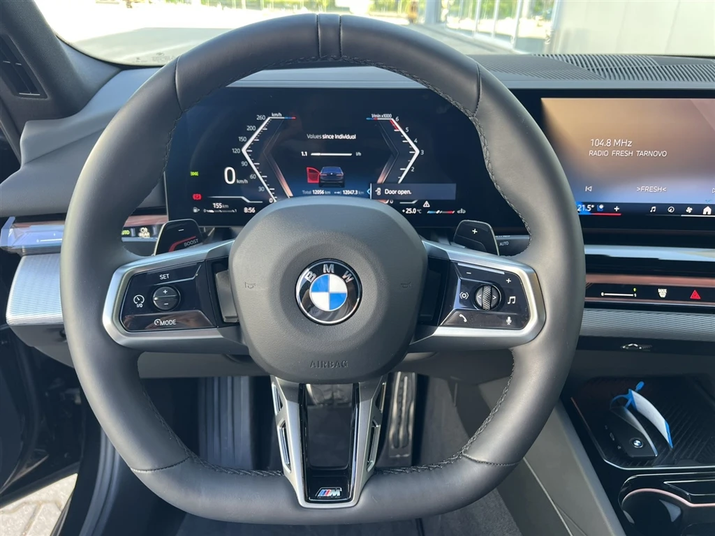 BMW 520 xDrive Sedan, снимка 10 - Автомобили и джипове - 55483033
