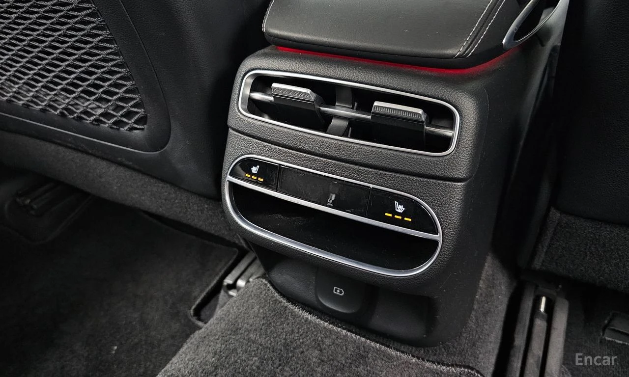 Genesis GV70 2.5T AWD* DISTRONIC* ПОДГРЕВ* ОБДУХВАНЕ* КАМЕРА* , снимка 16 - Автомобили и джипове - 55689339