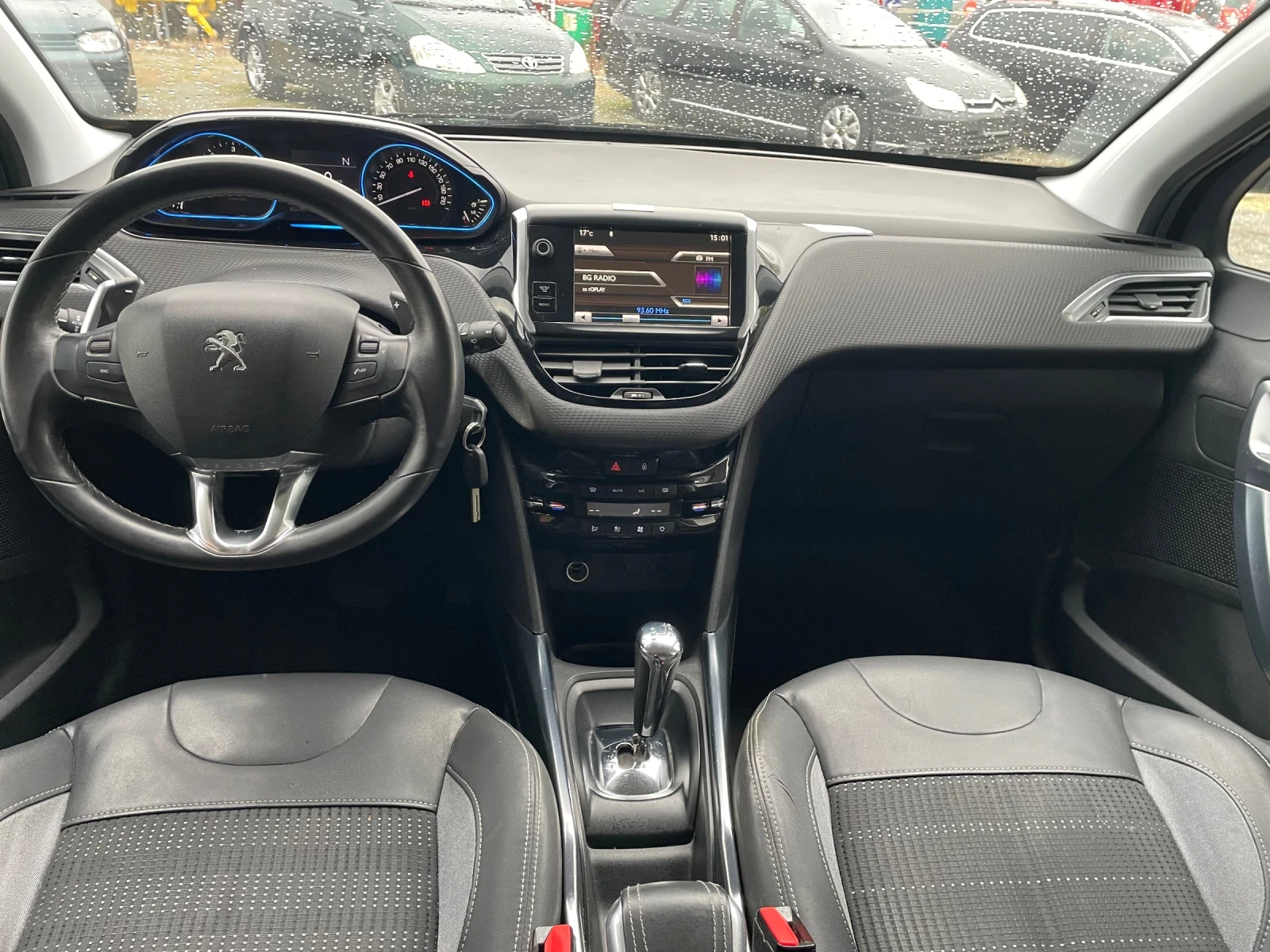 Peugeot 2008 1.6 HDI.ALURE, снимка 10 - Автомобили и джипове - 56271956